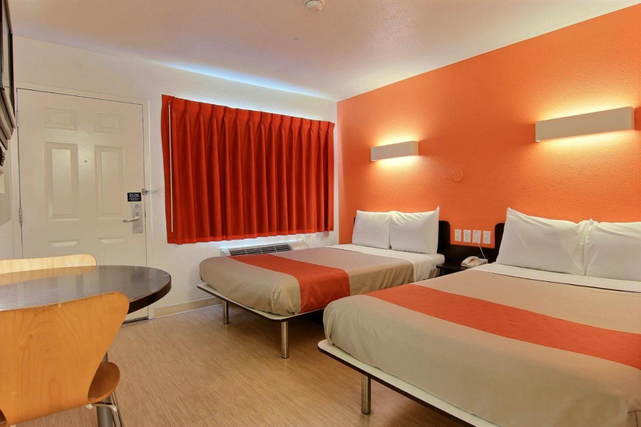 Motel 6-Corpus Christi, Tx - East - North Padre Island Room photo